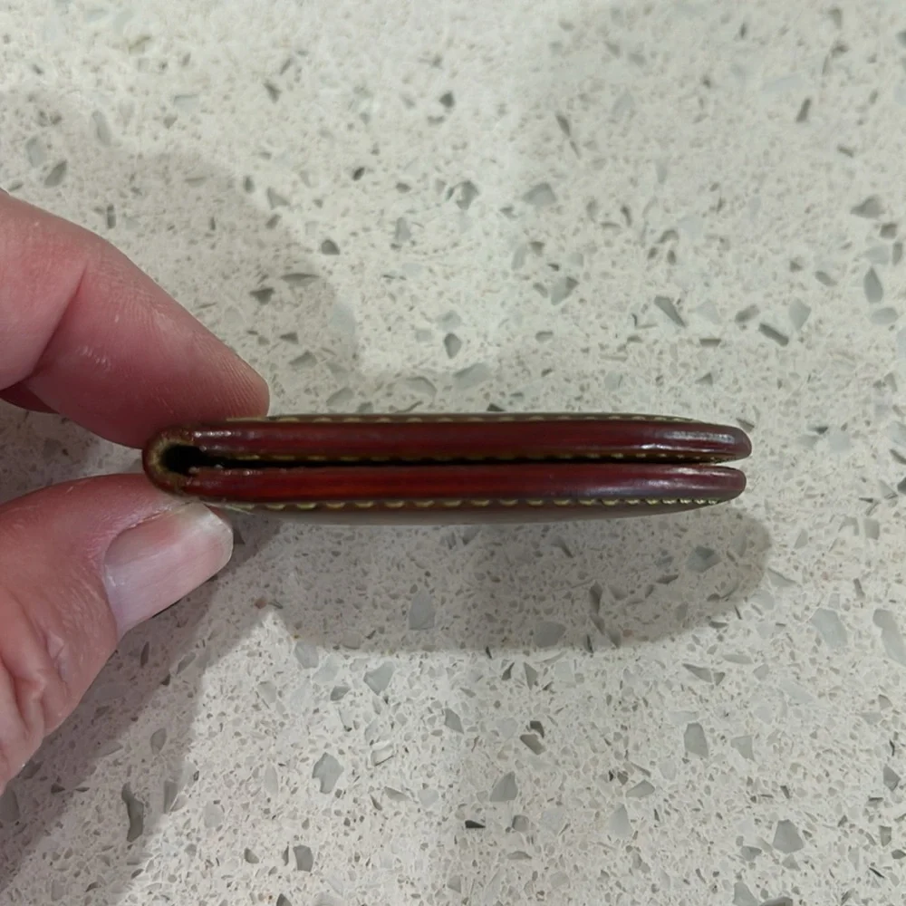 Louis Vuitton Vachettea Leather Money Clip💛
